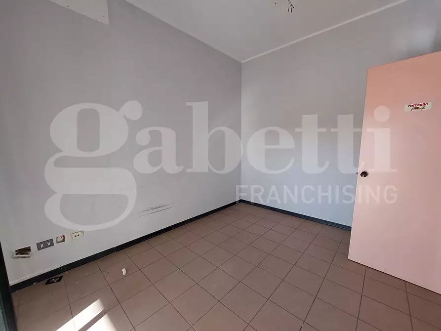Immagine 28 di Ufficio in vendita  in Via Roma, 25 a Nereto