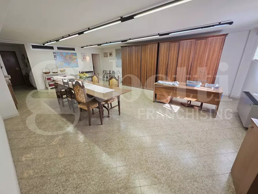 Immagine 30 di Appartamento in vendita  in Via CESARE MECATTI, 1 a Assisi