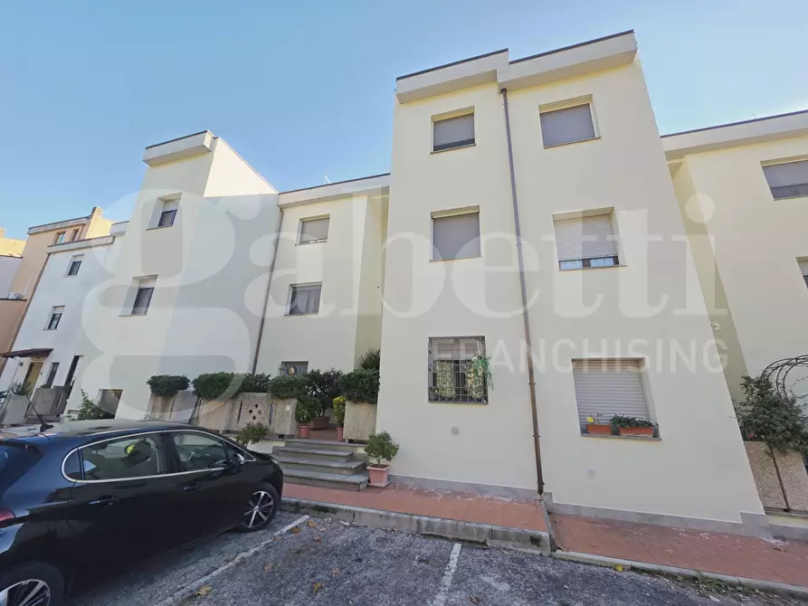 Immagine 4 di Appartamento in vendita  in Via PETRARCA, 57 a Bastia Umbra