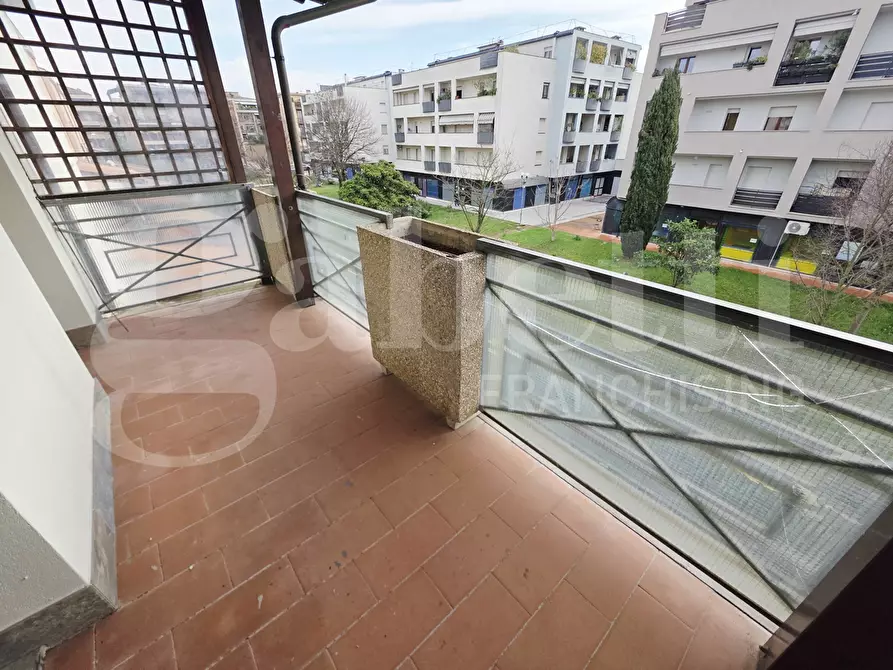 Immagine 10 di Appartamento in vendita  in Via PETRARCA, 57 a Bastia Umbra
