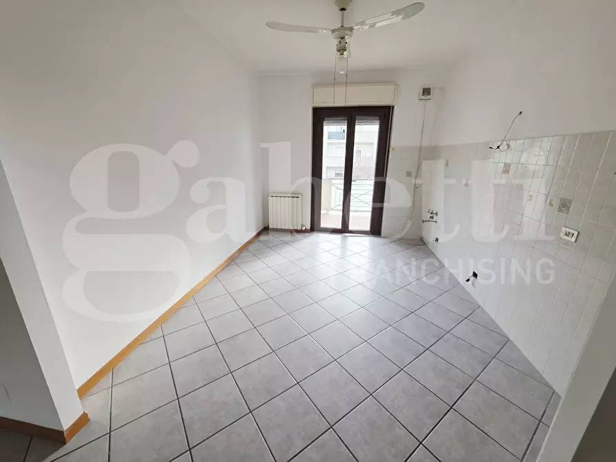 Immagine 6 di Appartamento in vendita  in Via PETRARCA, 57 a Bastia Umbra