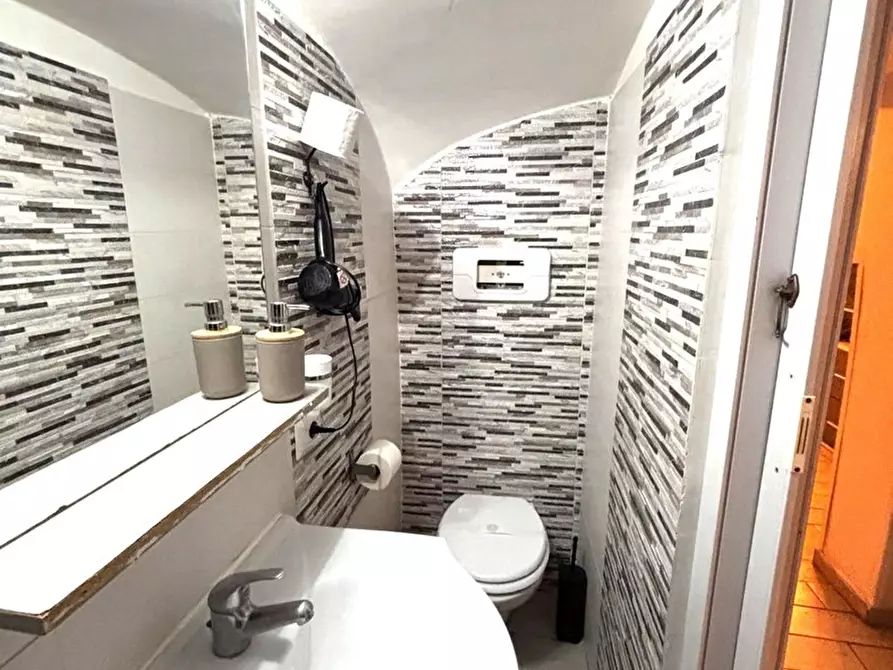 Immagine 14 di Appartamento in vendita  in Vico Speranzella a Napoli