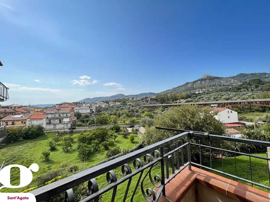 Immagine 3 di Appartamento in vendita  in Contrada TORRECANDELE, 209 a Sant'agata Di Militello