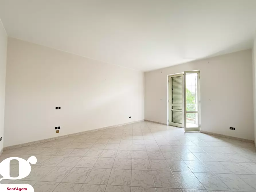 Immagine 5 di Appartamento in vendita  in Contrada TORRECANDELE, 209 a Sant'agata Di Militello