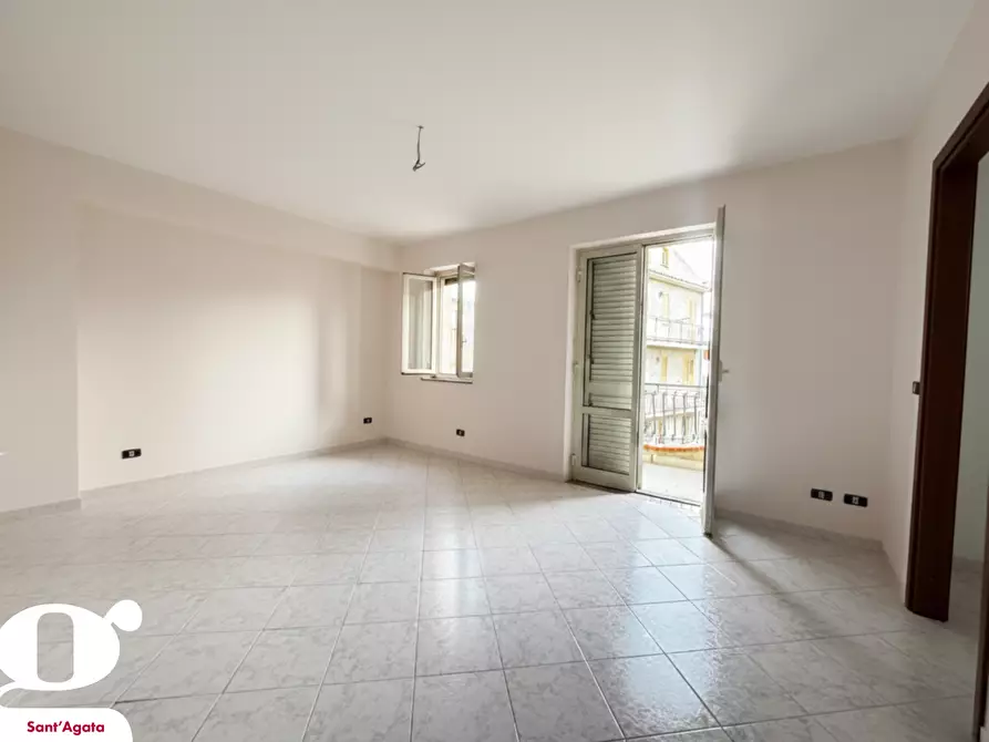 Immagine 4 di Appartamento in vendita  in Contrada TORRECANDELE, 209 a Sant'agata Di Militello