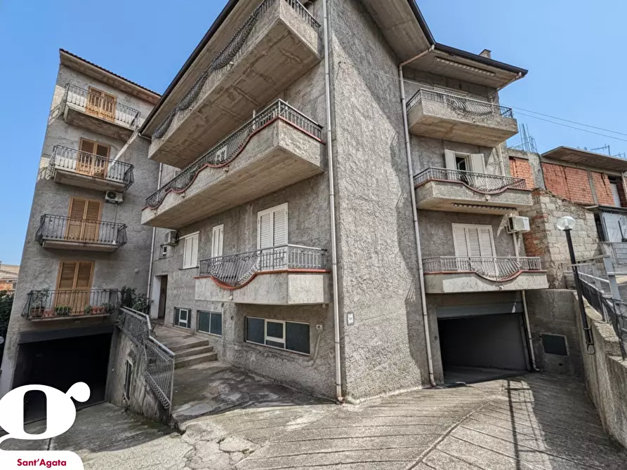 Immagine 7 di Appartamento in vendita  in Contrada TORRECANDELE, 209 a Sant'agata Di Militello