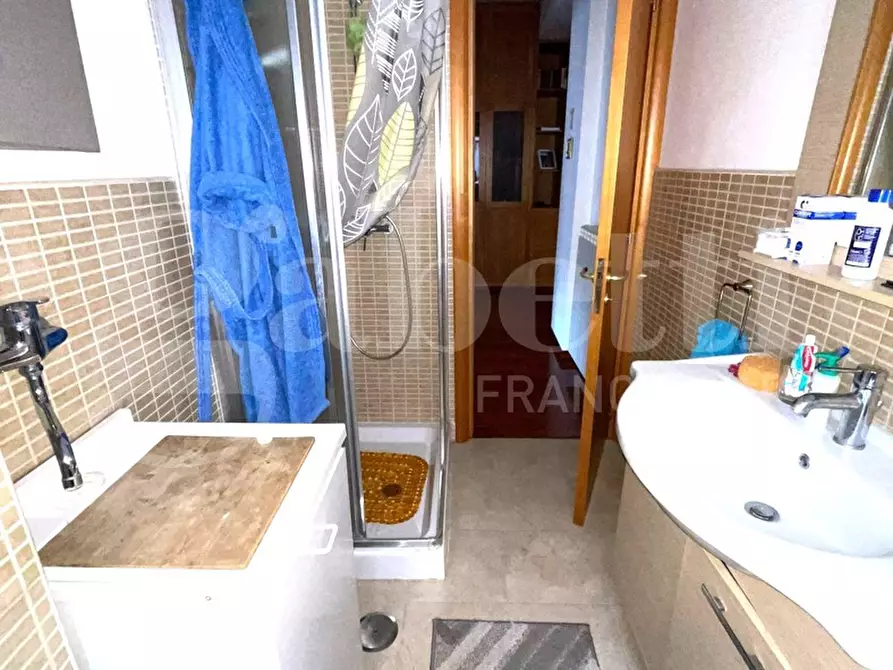 Immagine 18 di Appartamento in vendita  in Via via Francesco Marchesiello a Caserta