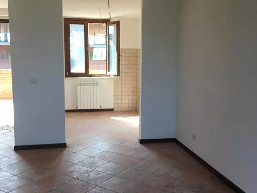 Immagine 14 di Appartamento in vendita  in Via della Stazione a Montalcino