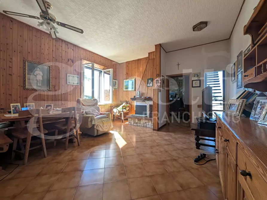 Immagine 4 di Appartamento in vendita  in Strada MARSCIANESE, 4 a Deruta