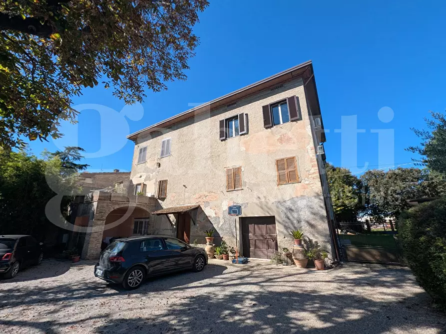 Immagine 1 di Appartamento in vendita  in Strada MARSCIANESE, 4 a Deruta