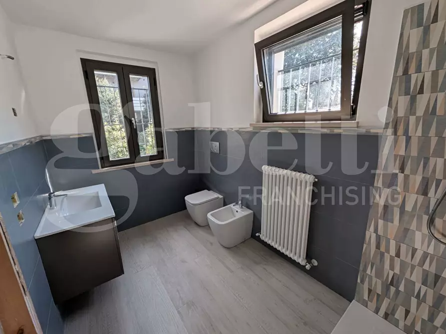 Immagine 8 di Appartamento in vendita  in Via DELLA MADONNINA, 5 a Bettona