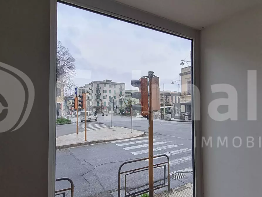 Immagine 10 di Negozio in affitto  in Via Tommaso Cannizzaro, 66 a Messina