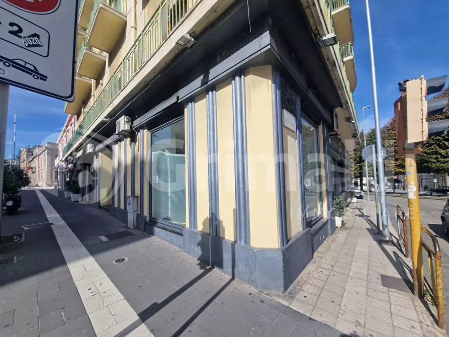 Immagine 3 di Negozio in affitto  in Via Tommaso Cannizzaro, 66 a Messina