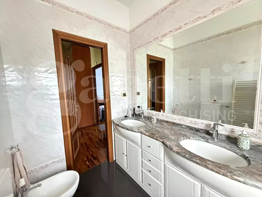 Immagine 16 di Appartamento in vendita  in Via Scali a Grugliasco