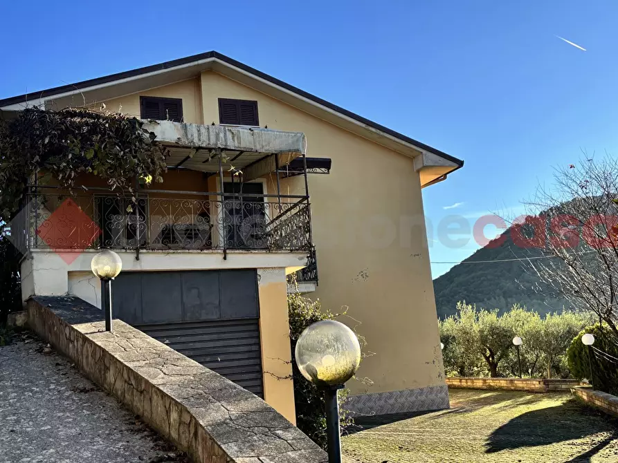 Immagine 7 di Casa indipendente in vendita  in Via san benedetto, 3 a Torre Cajetani