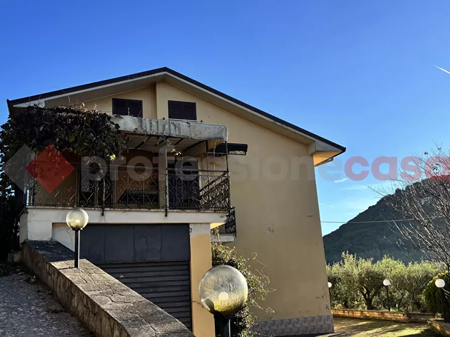 Immagine 8 di Casa indipendente in vendita  in Via san benedetto, 3 a Torre Cajetani