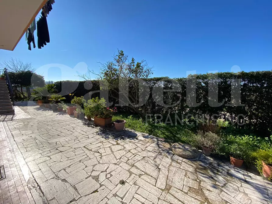 Immagine 9 di Appartamento in vendita  in Via della Luna, 257 a Fiumicino