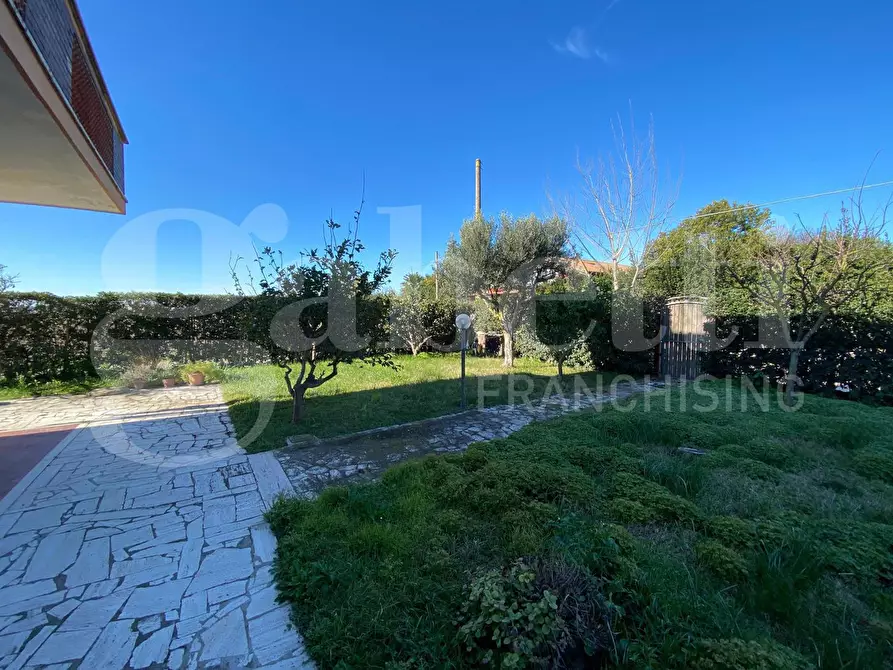 Immagine 8 di Appartamento in vendita  in Via della Luna, 257 a Fiumicino