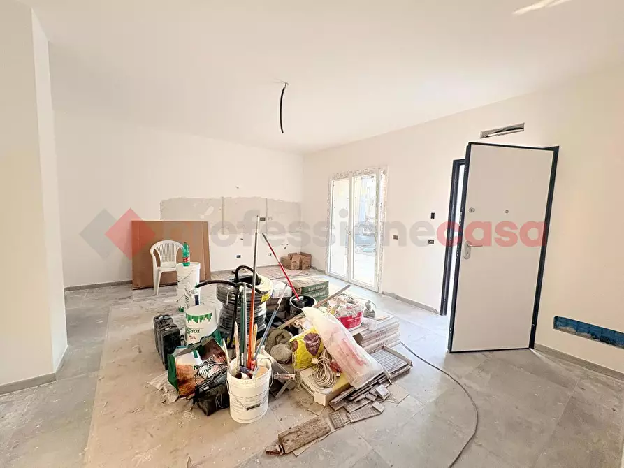 Immagine 12 di Appartamento in vendita  in Via Calabria, 27 a Guidonia Montecelio