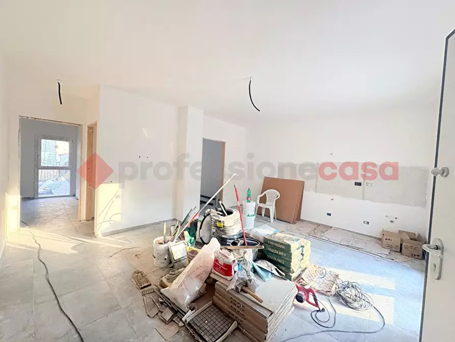 Immagine 14 di Appartamento in vendita  in Via Calabria, 27 a Guidonia Montecelio