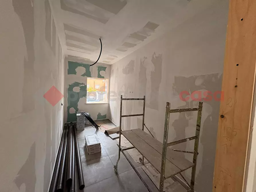 Immagine 7 di Appartamento in vendita  in Via Calabria, 27 a Guidonia Montecelio