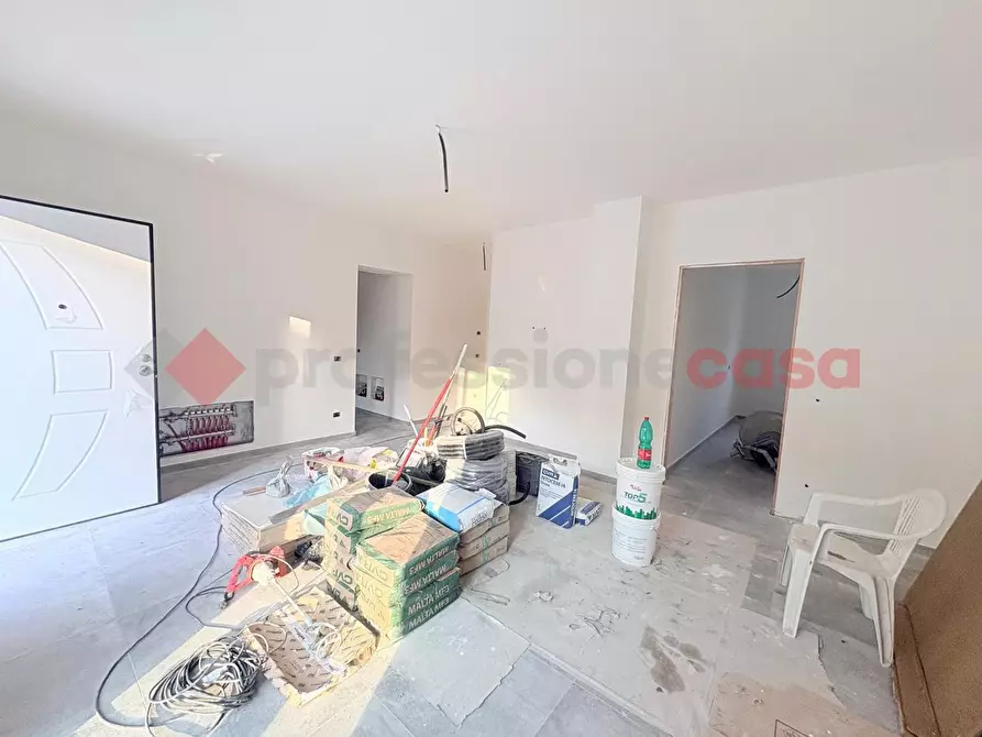 Immagine 15 di Appartamento in vendita  in Via Calabria, 27 a Guidonia Montecelio