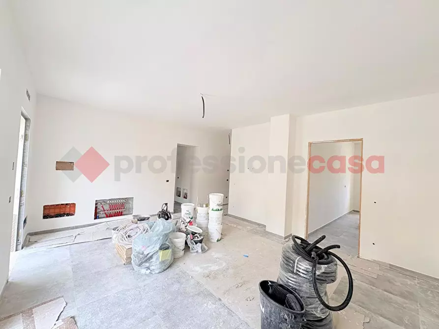 Immagine 6 di Appartamento in vendita  in Via Calabria, 27 a Guidonia Montecelio