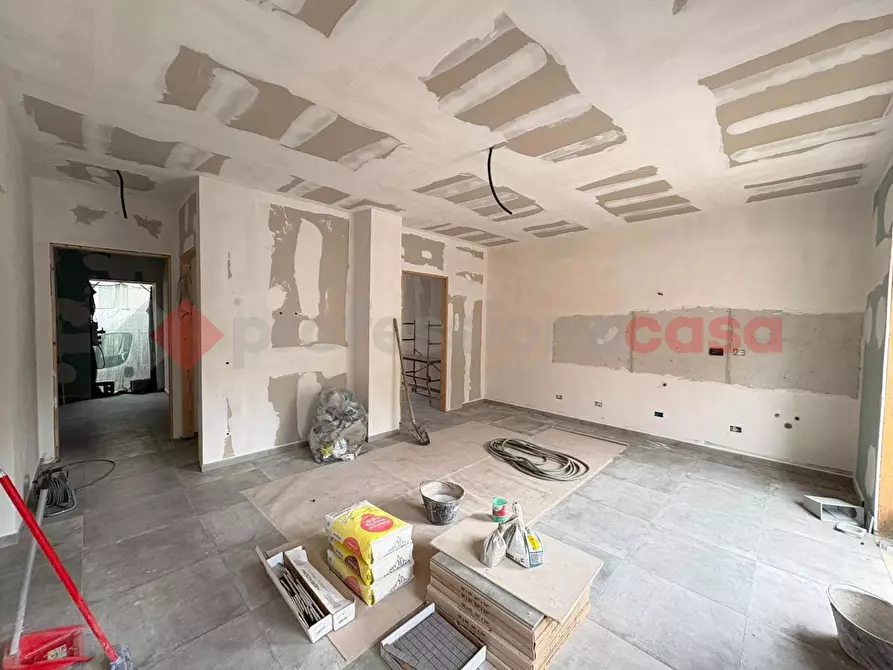 Immagine 3 di Appartamento in vendita  in Via Calabria, 27 a Guidonia Montecelio