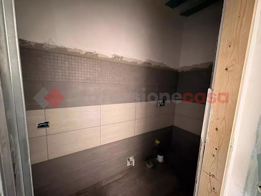 Immagine 15 di Appartamento in vendita  in Via Calabria, 27 a Guidonia Montecelio