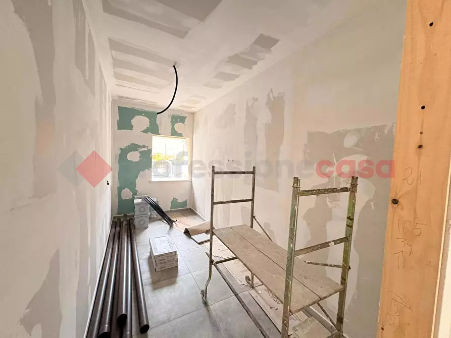 Immagine 6 di Appartamento in vendita  in Via Calabria, 27 a Guidonia Montecelio