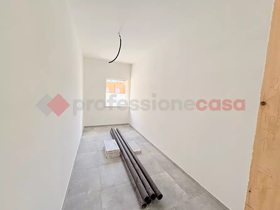 Immagine 10 di Appartamento in vendita  in Via Calabria, 27 a Guidonia Montecelio