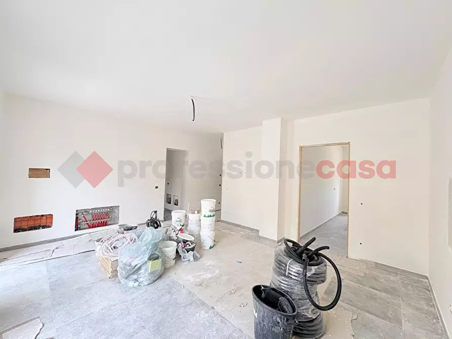 Immagine 7 di Appartamento in vendita  in Via Calabria, 27 a Guidonia Montecelio