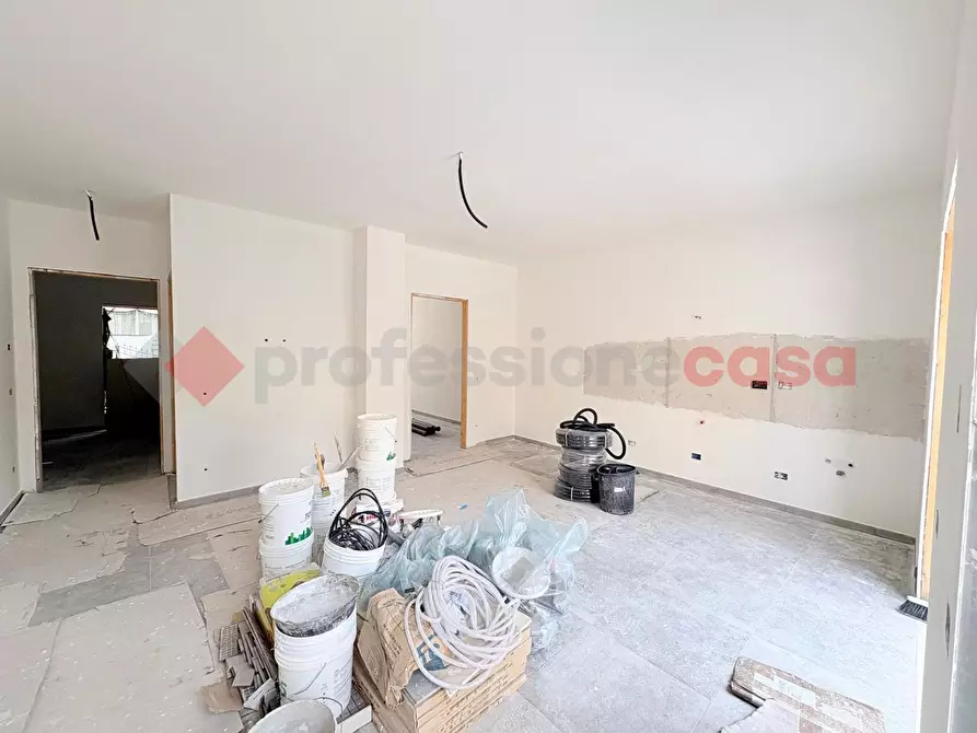 Immagine 3 di Appartamento in vendita  in Via Calabria, 27 a Guidonia Montecelio