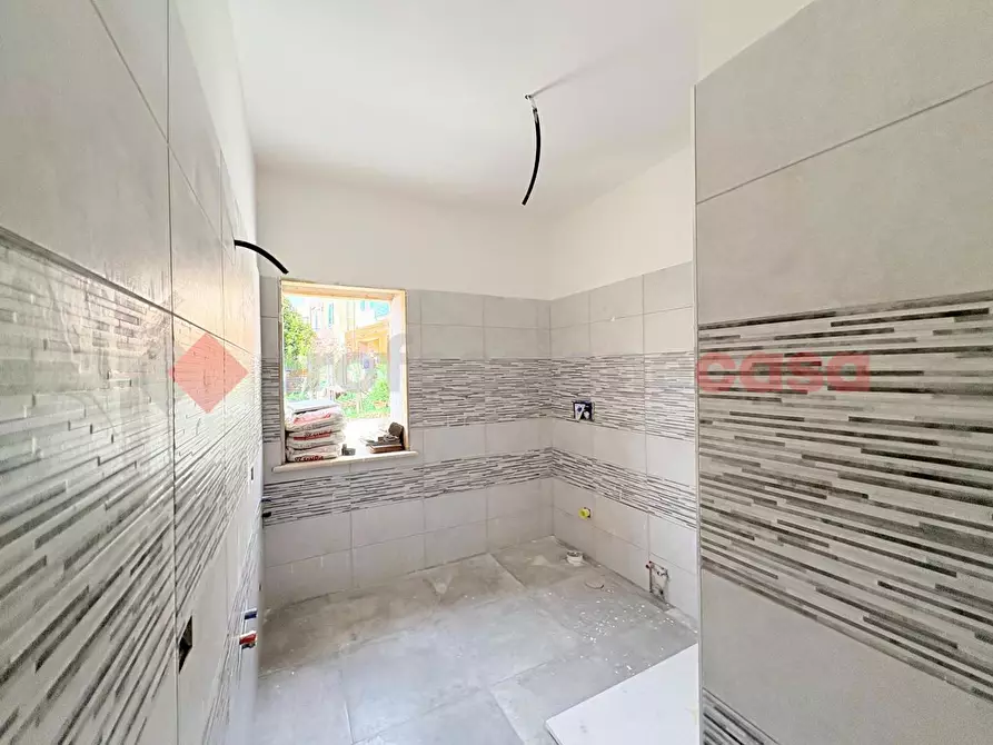 Immagine 16 di Appartamento in vendita  in Via Calabria, 27 a Guidonia Montecelio