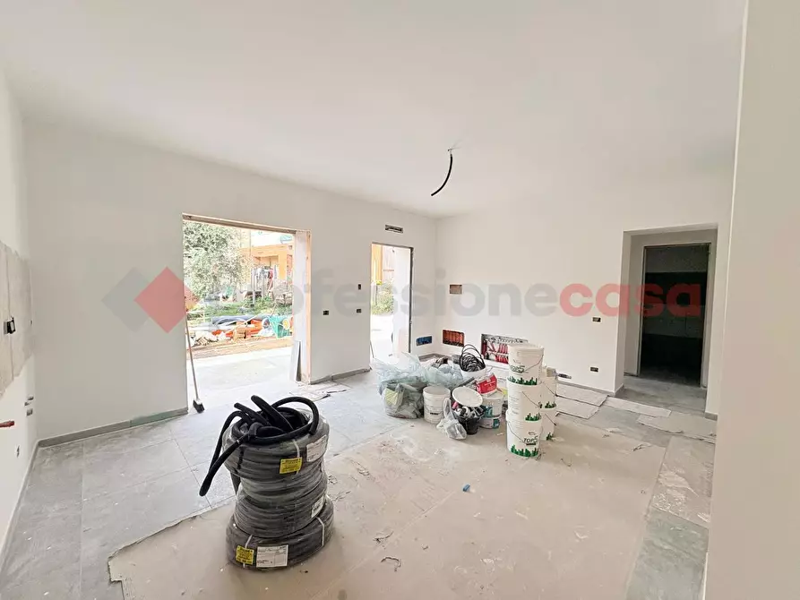 Immagine 9 di Appartamento in vendita  in Via Calabria, 27 a Guidonia Montecelio