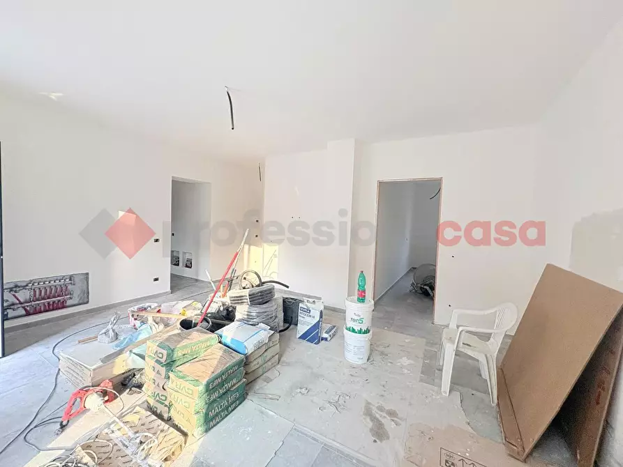 Immagine 16 di Appartamento in vendita  in Via Calabria, 27 a Guidonia Montecelio