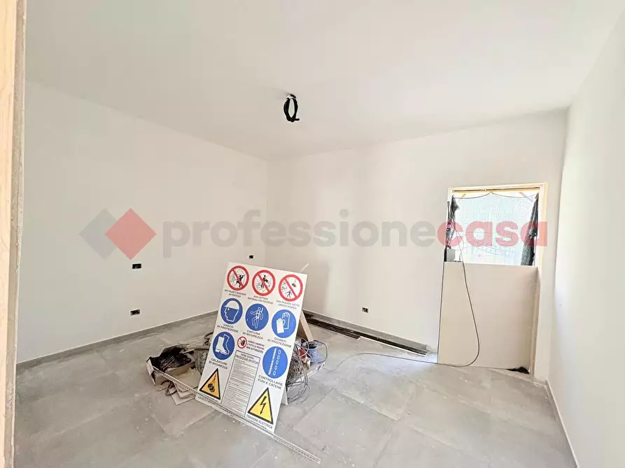 Immagine 17 di Appartamento in vendita  in Via Calabria, 27 a Guidonia Montecelio