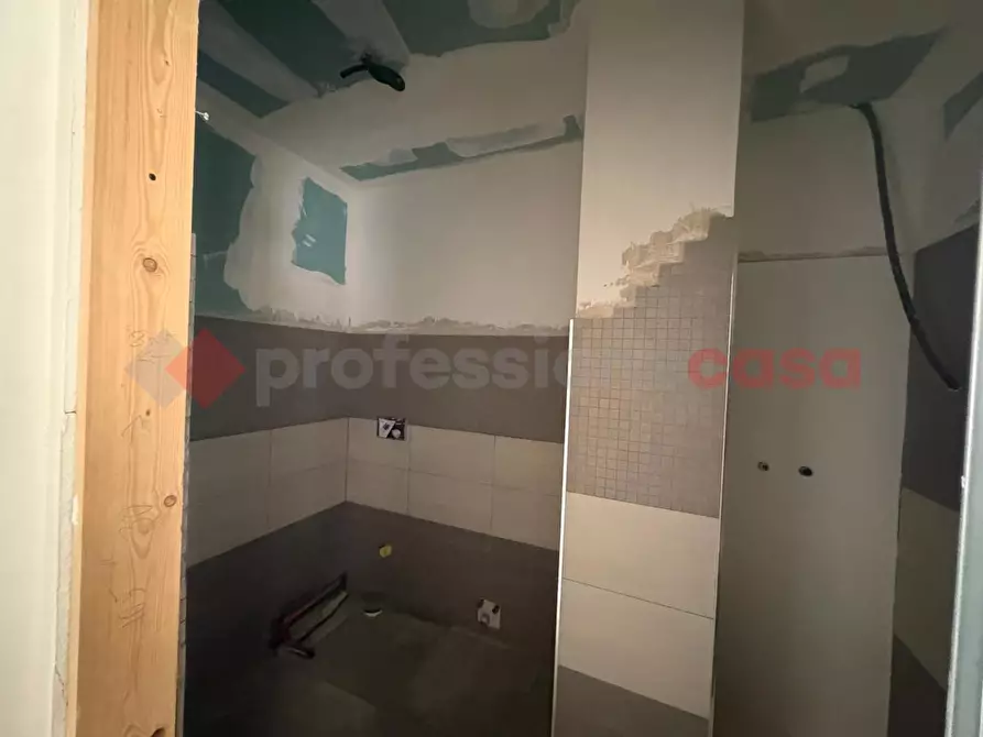 Immagine 11 di Appartamento in vendita  in Via Calabria, 27 a Guidonia Montecelio