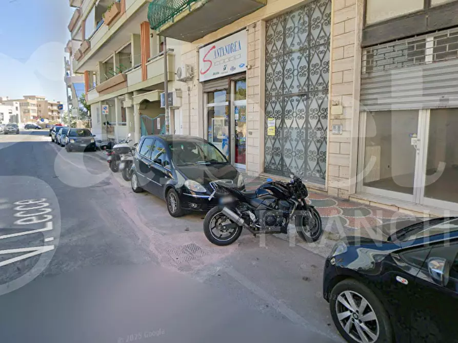 Immagine 9 di Negozio in affitto  in Via Lecce, 70 a Gallipoli