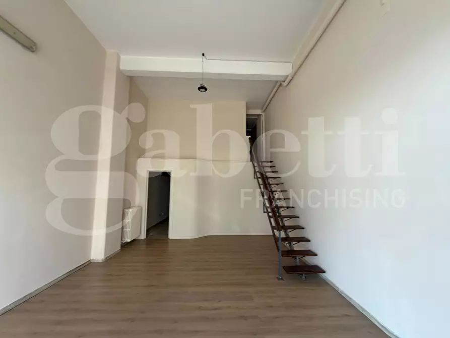 Immagine 7 di Negozio in affitto  in Via Lecce, 70 a Gallipoli
