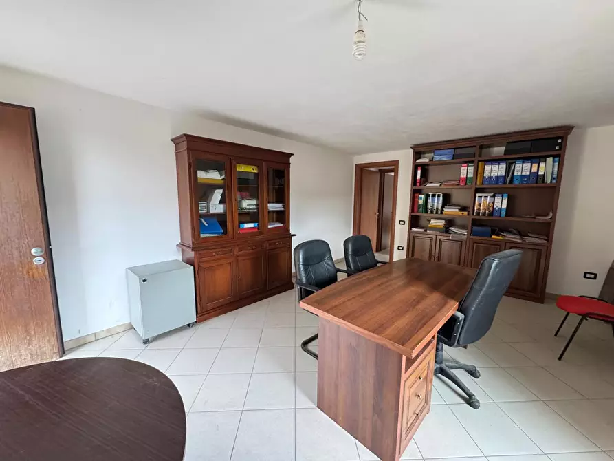 Immagine 3 di Ufficio in vendita  in Vico P. Nenni, 12 a Gonnesa