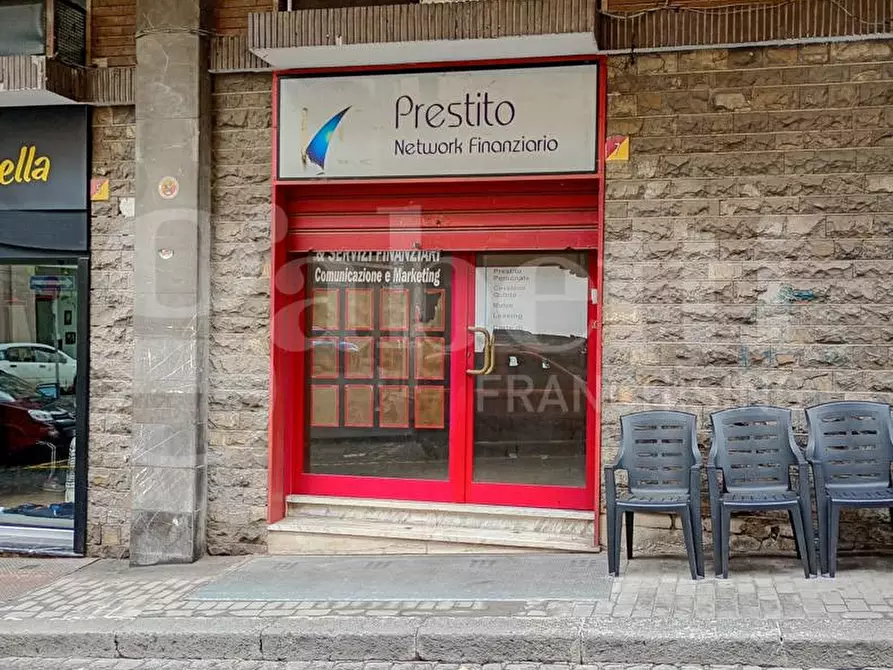 Immagine 1 di Negozio in vendita  in Via Pasquali, 7 a Benevento