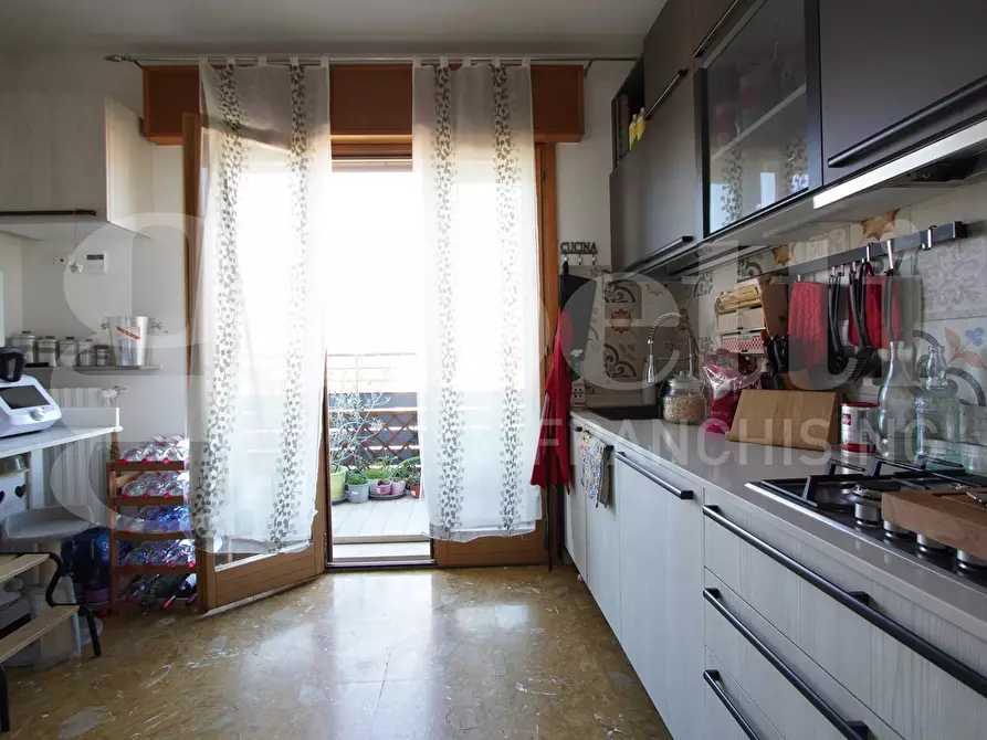 Immagine 8 di Appartamento in vendita  in Viale Garibaldi, . a Venezia