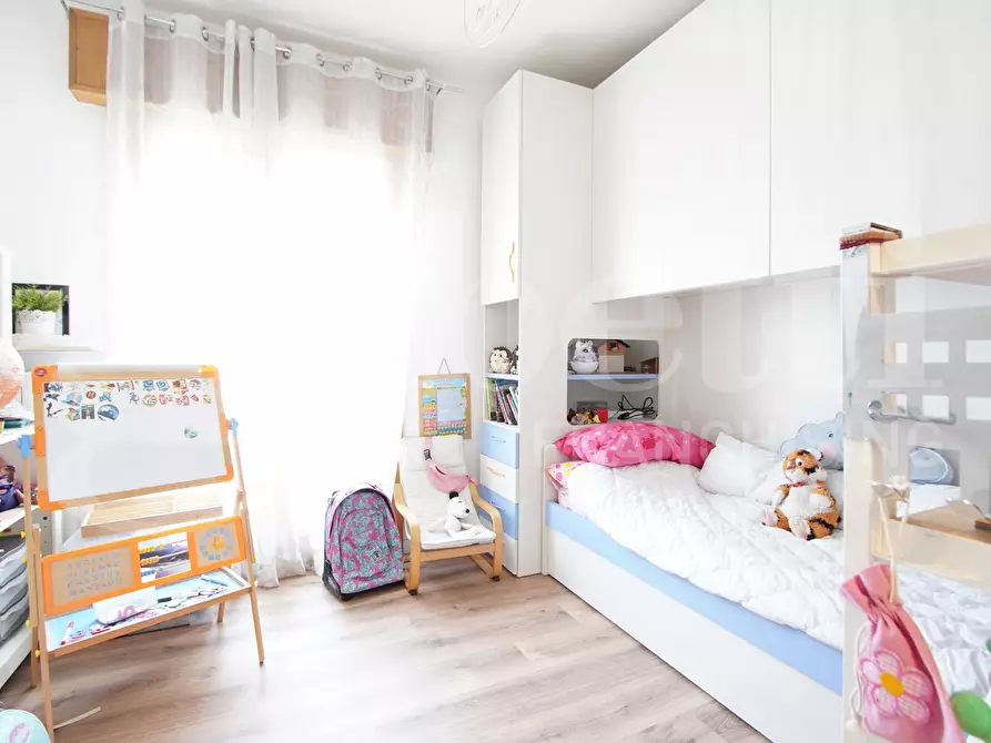 Immagine 19 di Appartamento in vendita  in Viale Garibaldi, . a Venezia