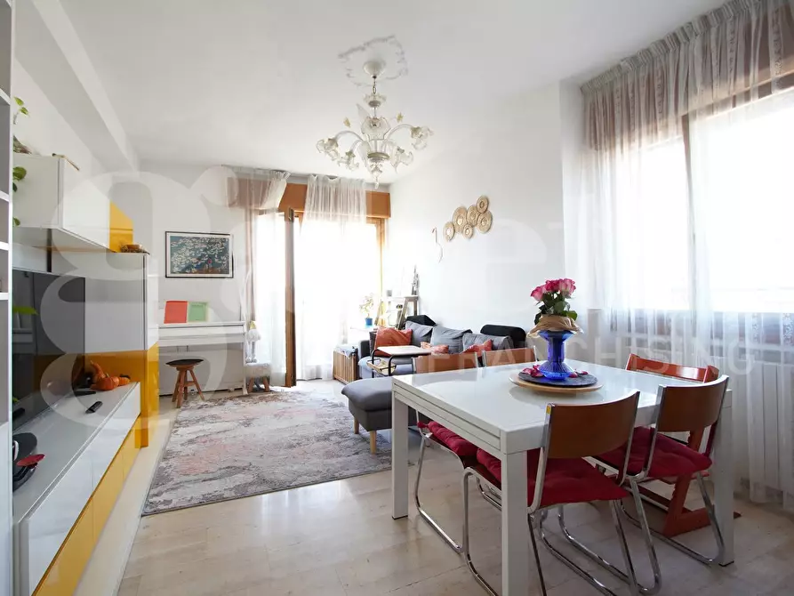 Immagine 3 di Appartamento in vendita  in Viale Garibaldi, . a Venezia