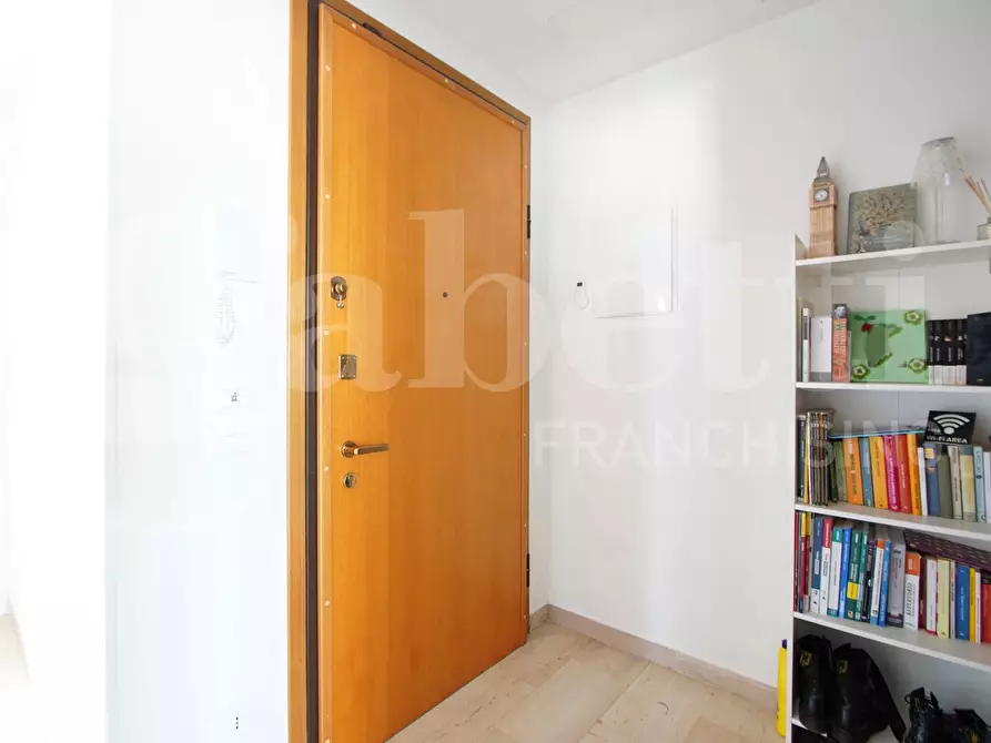 Immagine 24 di Appartamento in vendita  in Viale Garibaldi, . a Venezia