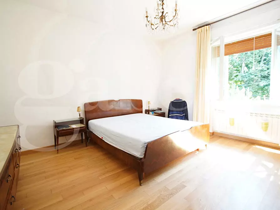 Immagine 19 di Villa in vendita  in Via Rielta, . a Venezia
