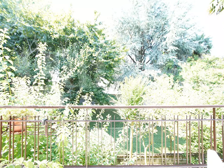 Immagine 4 di Villa in vendita  in Via Rielta, . a Venezia