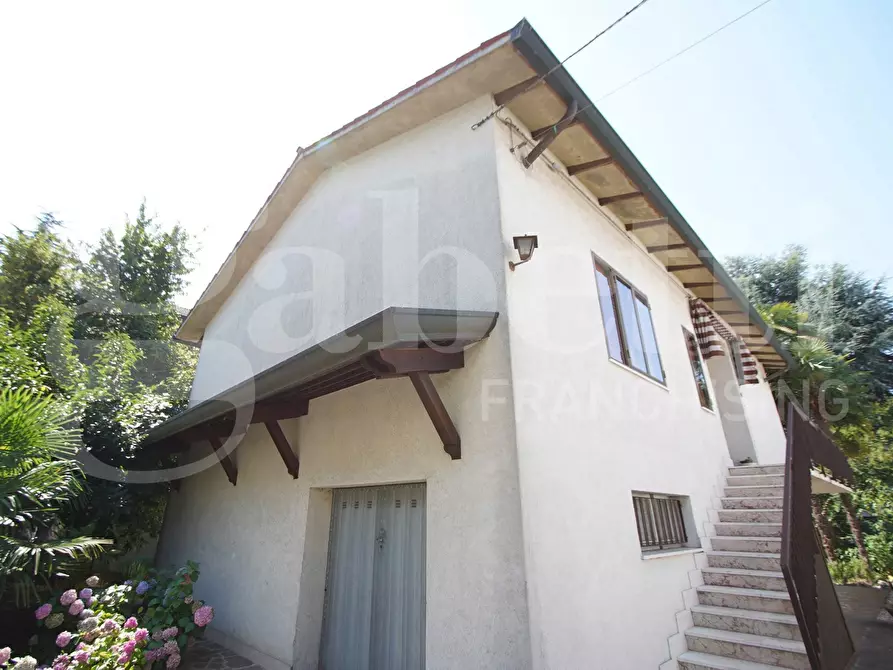 Immagine 2 di Villa in vendita  in Via Rielta, . a Venezia