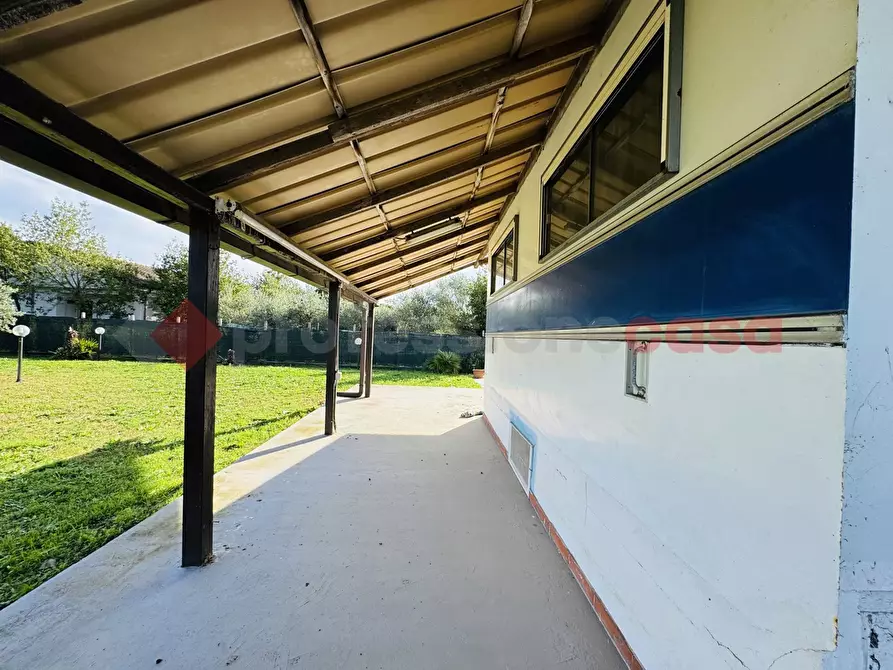 Immagine 32 di Casa indipendente in vendita  in Via PONTINA, 105 a Terracina